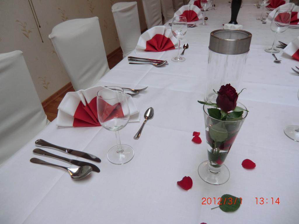 Hotel Restaurant Jonkhans Rees Exterior photo
