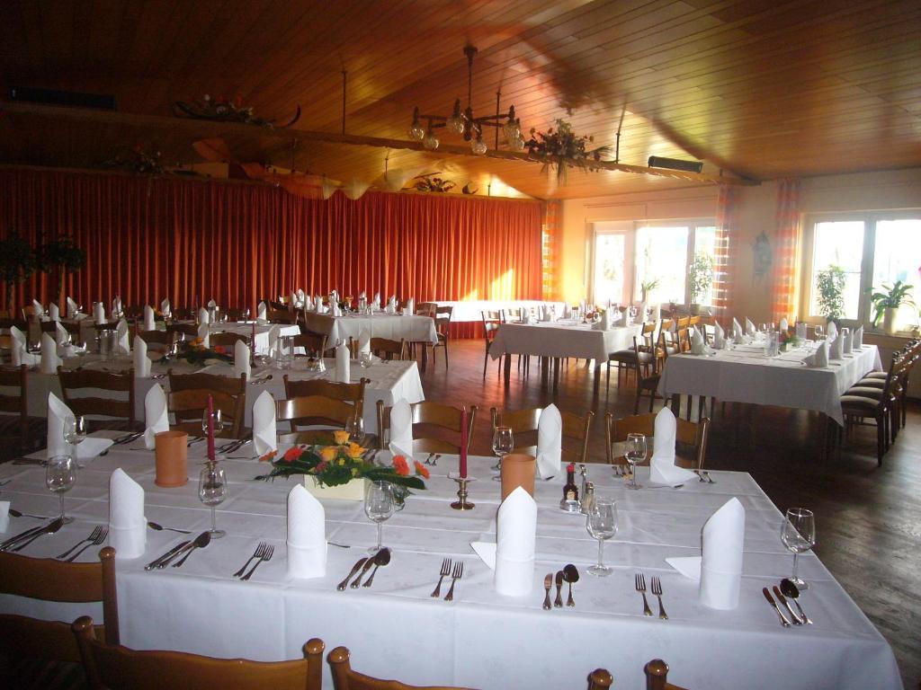 Hotel Restaurant Jonkhans Rees Exterior photo